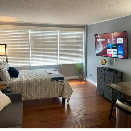 Condo Close To Stadium And Free Parking Knoxville Exterior photo