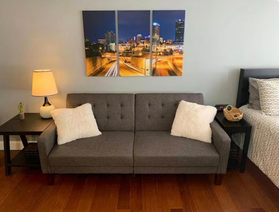 Apartment Close To Stadium And Free Parking Knoxville
