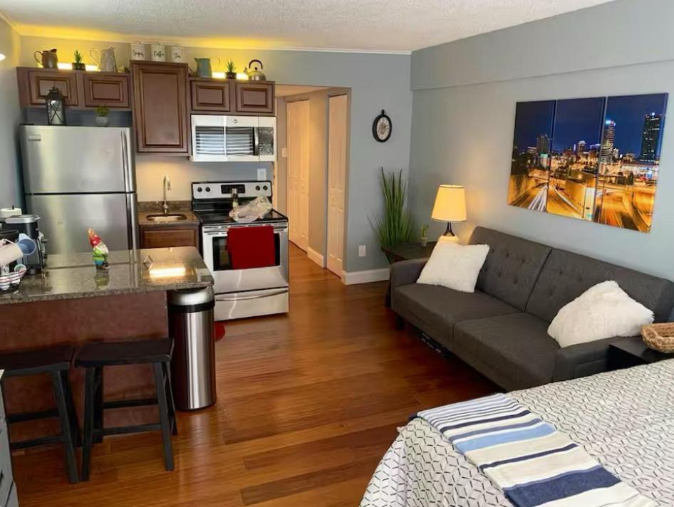 Close To Stadium And Free Parking Apartment Knoxville